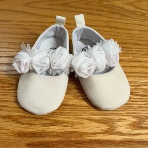 Elegant White Baby Shoes with Floral Design